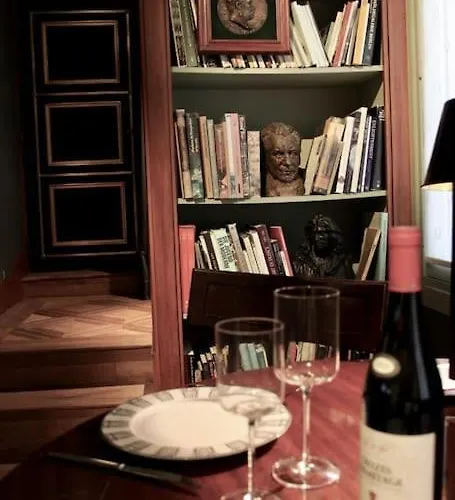 Calm And Apartment Paris